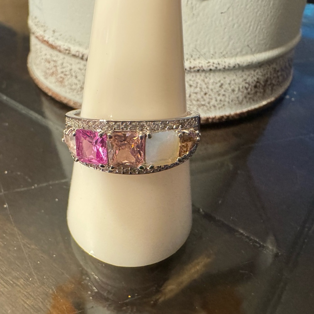 Bomb party ring size 10